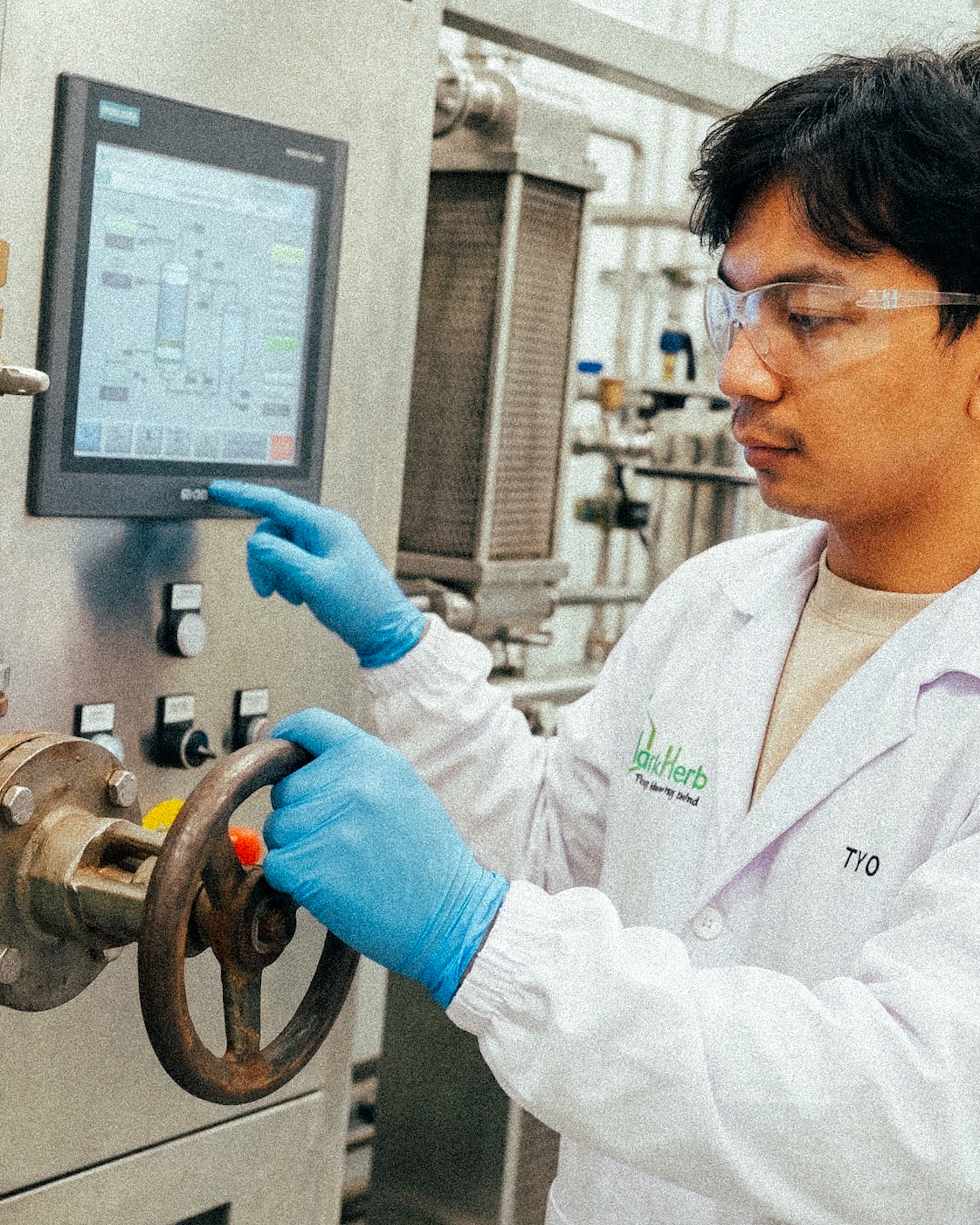 Supercritical Fluid Extraction (SFE / Supercritical CO2)